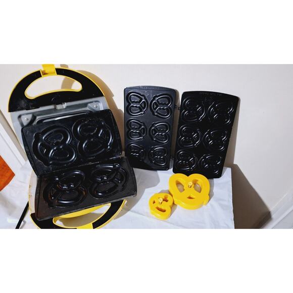 Nostalgia Electrics Stainless Steal 2-in-1 Electric Soft Pretzel Factory Tested - Picture 2 of 9